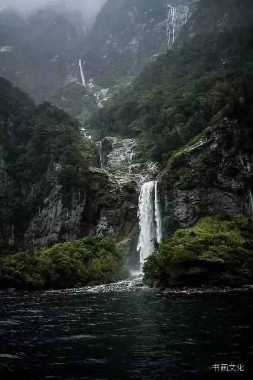 口腔医学非全日制研究生招生院校游戏画面